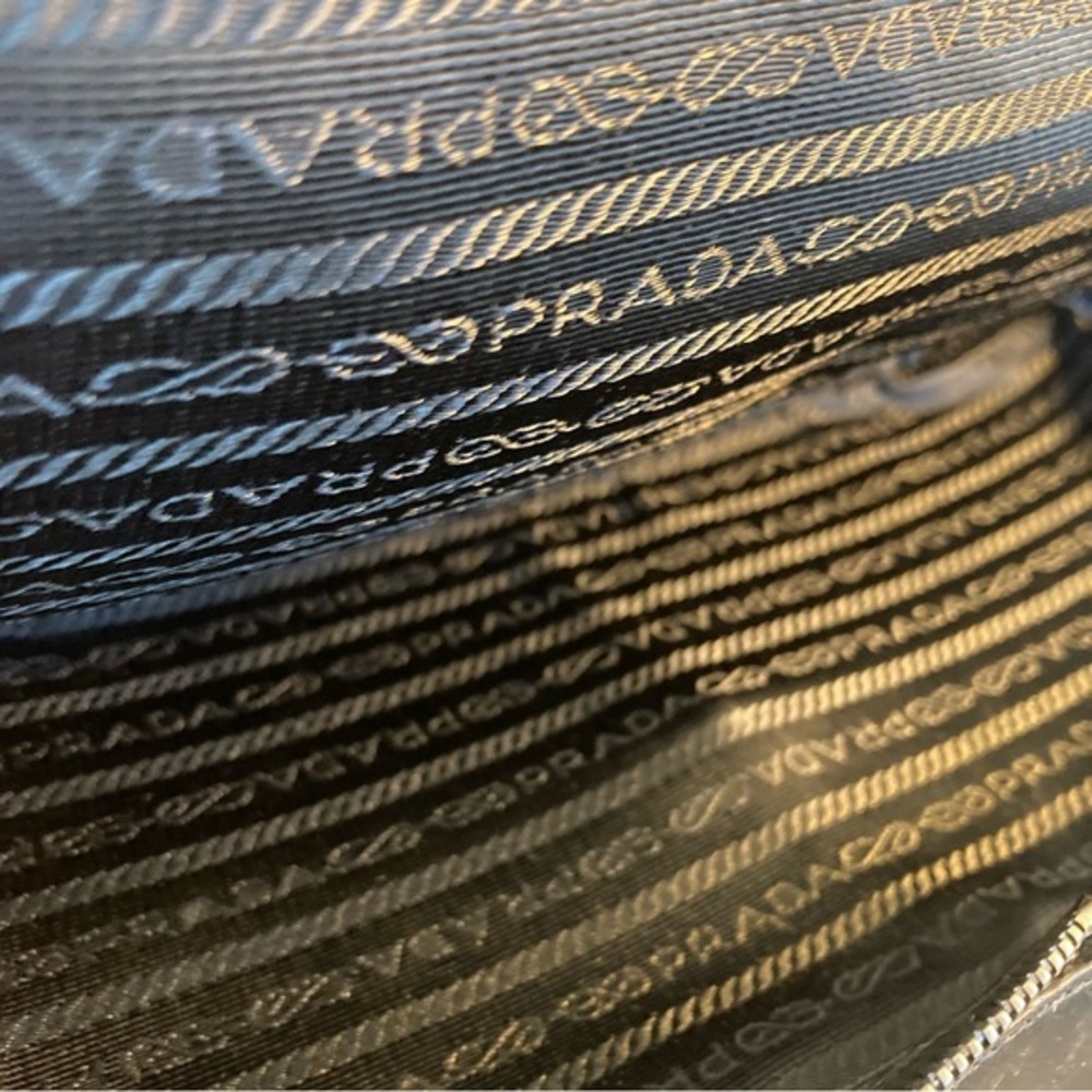 Prada nylon medicine bag top handle‎ train case black burgundy COA included - Picture 12 of 15